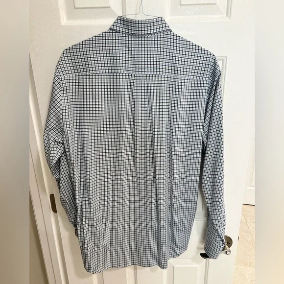 Peter Millar Size Large Dress Shirt Button Down EUC - Picture 2 of 3